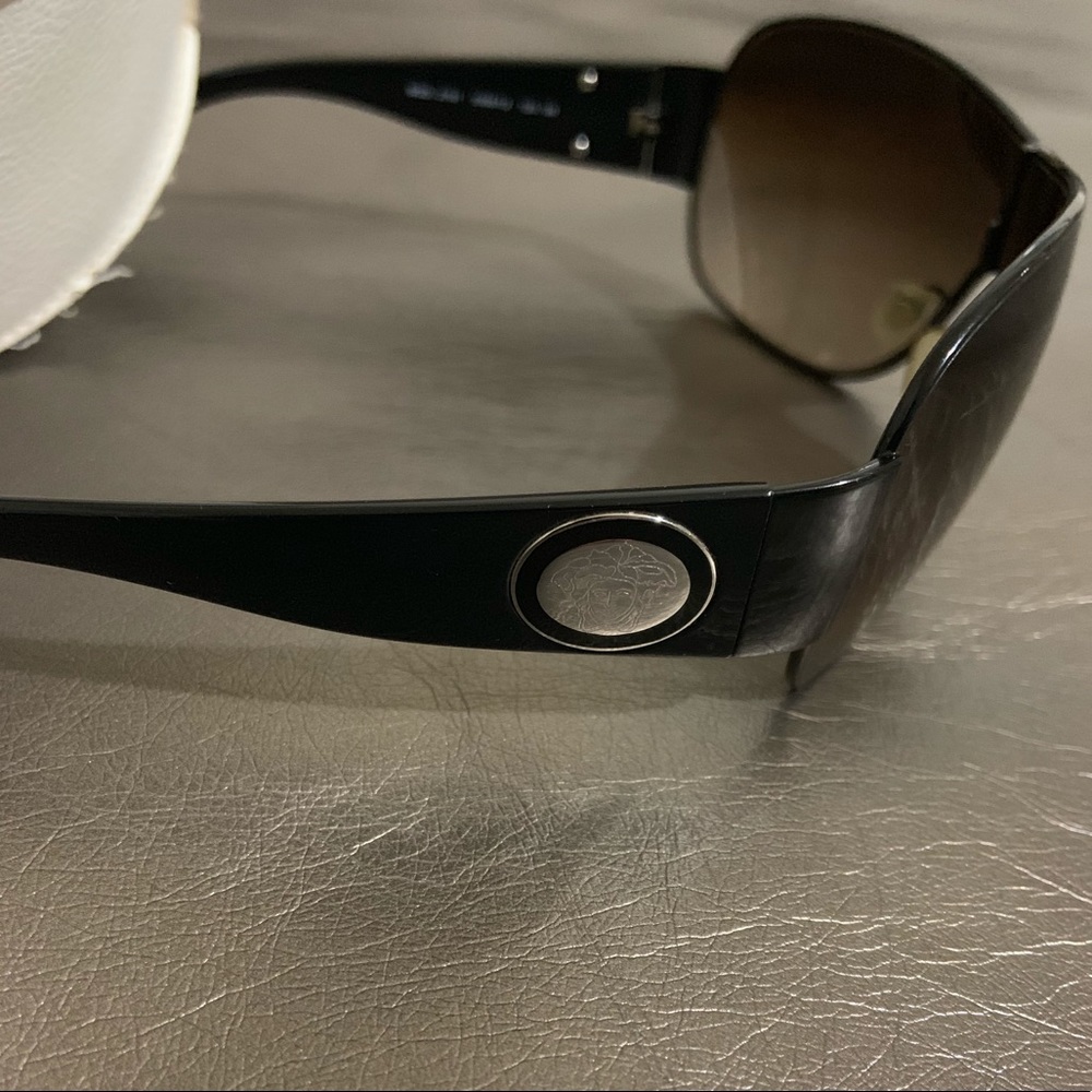 versace shield sunglasses ve2101